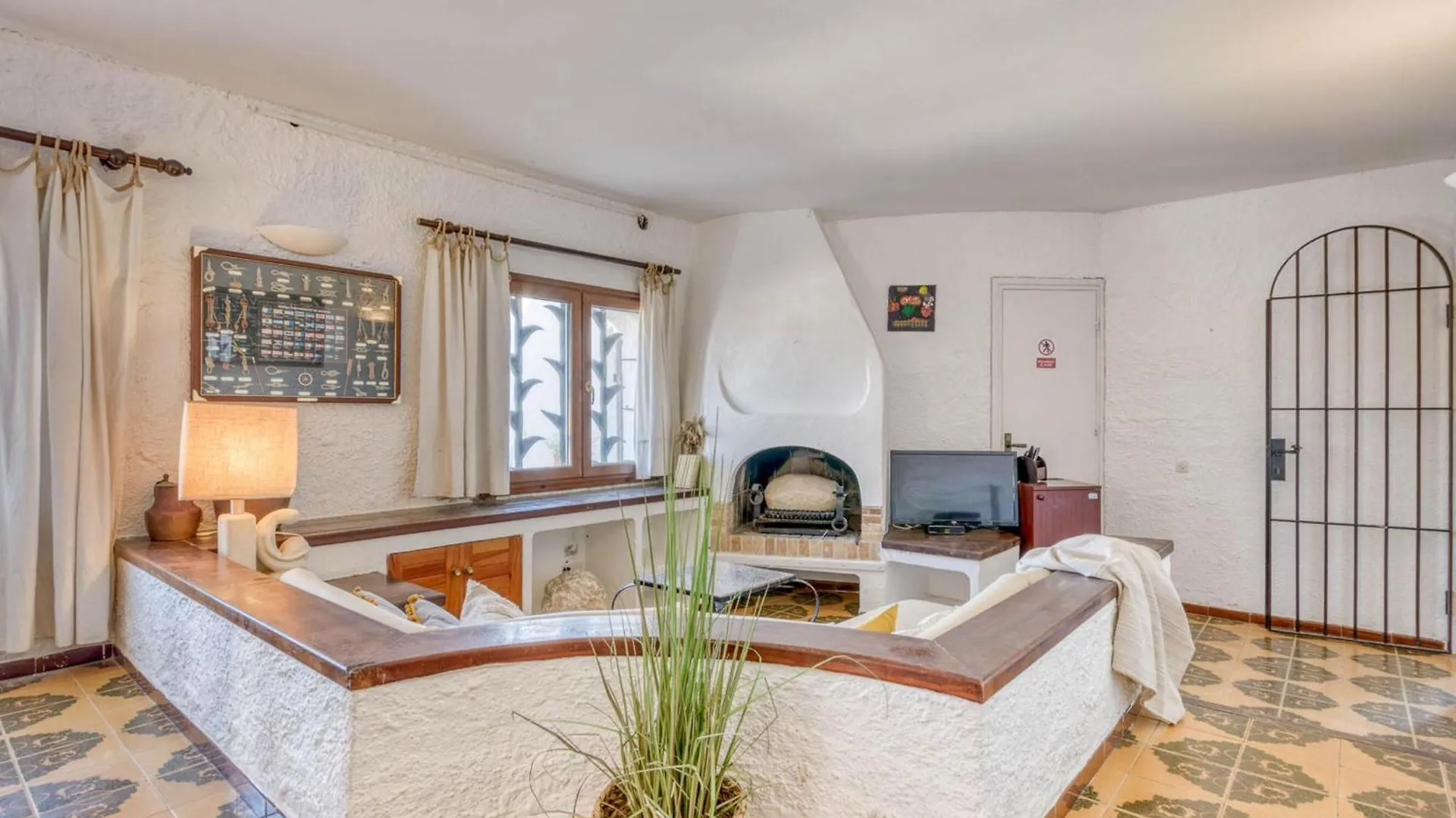 Apto Con Vista Al Mar: Piscina, Barbacoa, Wifi Y Parking En Montgo, L'Escala - Es-89-126 Torroella de Montgrí Apartment